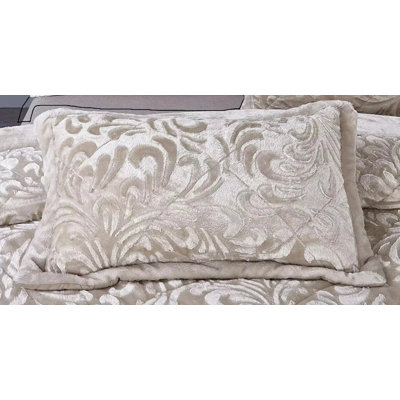 Microfiber / Polyester Bedspread with Pillow Shams
