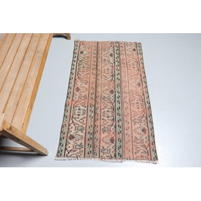 Handwoven Turkish Kilim Rug in Traditional Patterns - Authentic Floor Decor for Homes