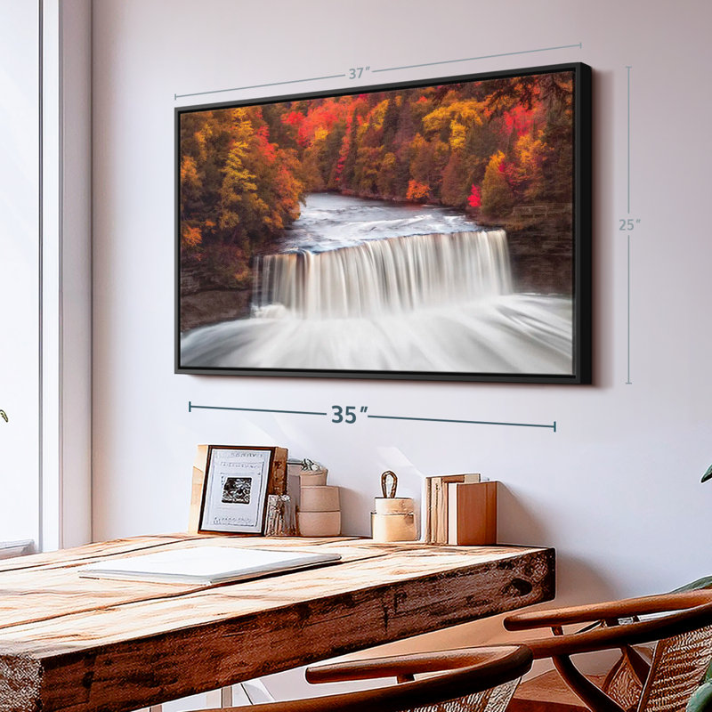 «Tahquamenon Falls in Autumn Wall Art», H 25 po x l 37 po