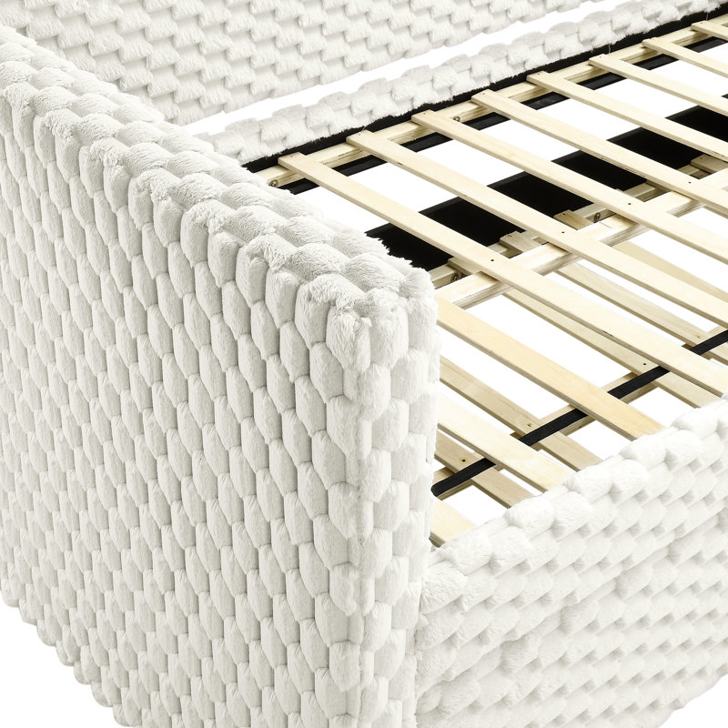 Lit de jour moderne avec lit gigogne escamotable caché, tissu texturé doux en blanc, cadre de lit en bois avec accoudoirs et tissu blanc, matériau pour le salon