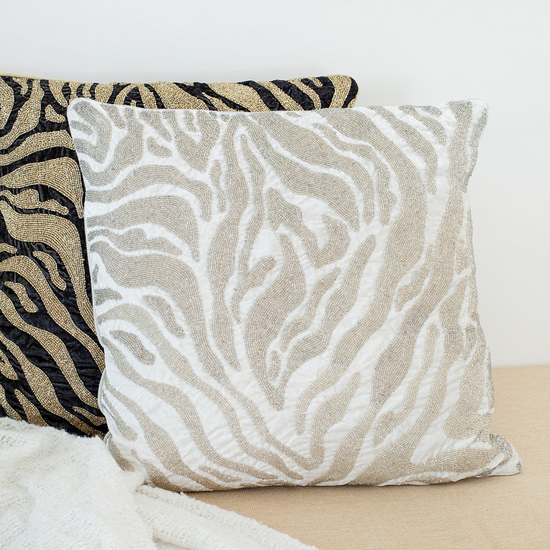 Coussin décoratif brodé Giovanna, Ivoire / Argenté, Polyester