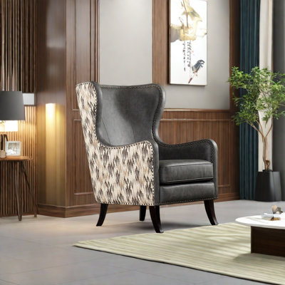 Chaise en bois massif avec coussin épais