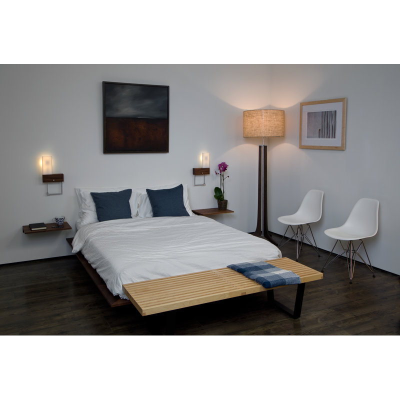 Lampe de plancher 72 po forma, Aluminium brossé, Noyer teint foncé, Toile de jute