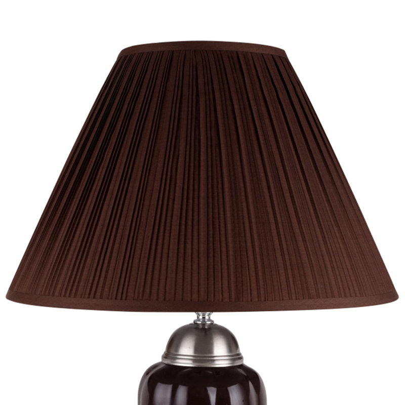 Élégante lampe de table en céramique à trois voies pour un décor polyvalent