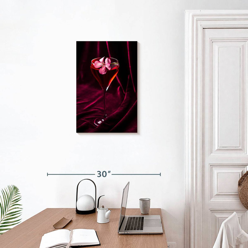 Yarlin Cosmopolitan Cocktail, H 24 po x l 16 po