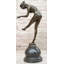 Figurines et sculptures en érène