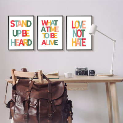 «Love Not Hate», citations inspirantes, texte arc-en-ciel