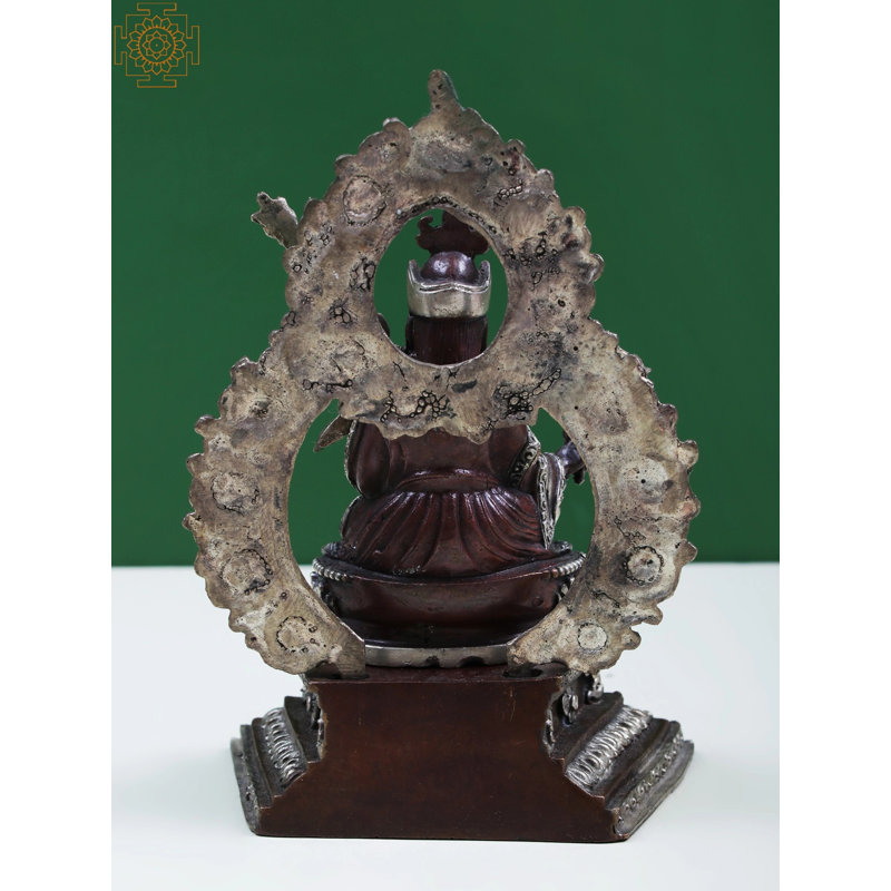 Figurine