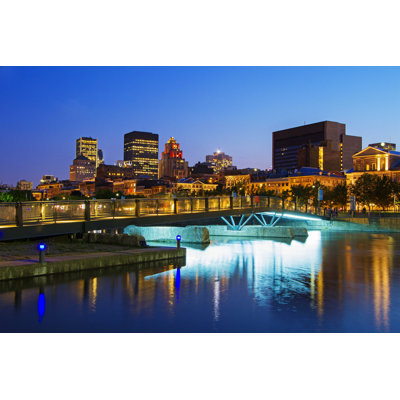 Montréal centre-ville au crépuscule - photographie sur toile tendue