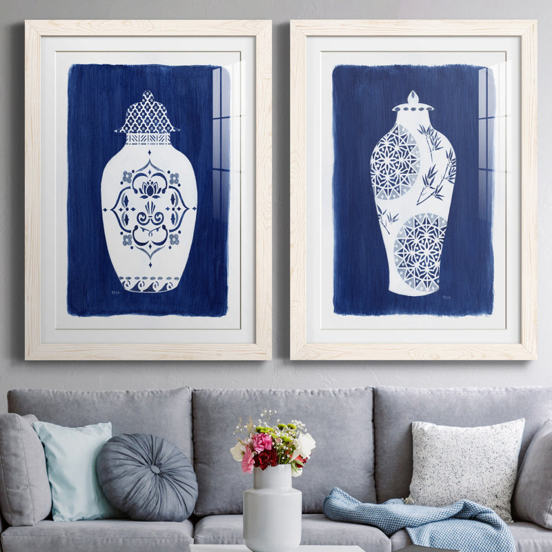 Sapphire Urn I - ensemble de 2 reproductions d'art, H 37,5 po x l 55 po x P 1,5 po, Papier encadré blanc, Blanc
