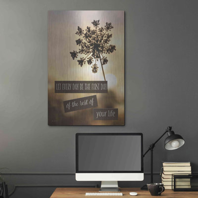 «The First Day» par Lori Deiter, art mural en métal