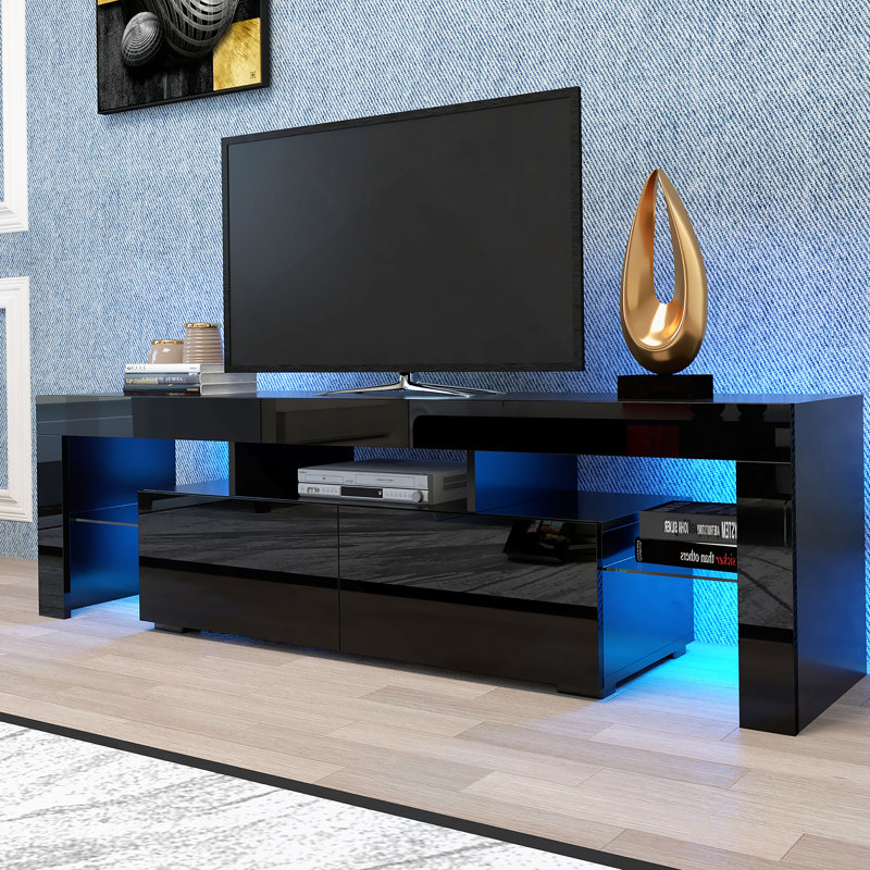 Meuble télé élégant et fonctionnel avec éclairage intelligent et gestion des câbles, idéal pour améliorer la configuration du divertissement à domicile