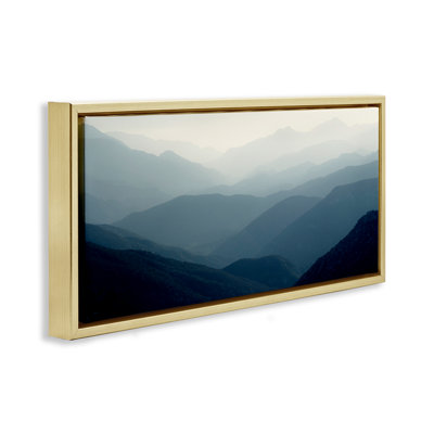 Cadre flottant Foggy Blue Mountains, design par Gemma Bardot