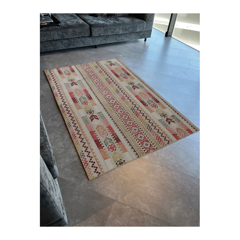 Tapis à rayures verticales rose et beige, Sous-tapis rectangulaire de 3 pi 3 po x 4 pi 11 po
