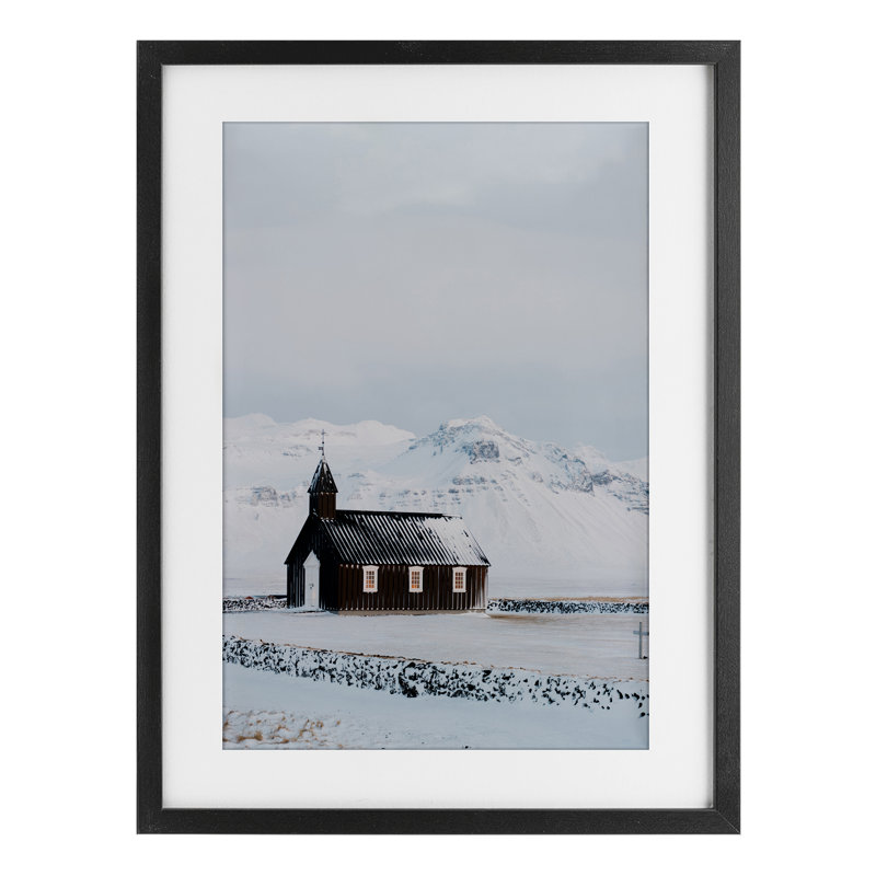 «Islandais Church», impression encadrée sous verre par Jade Sharp Photo, H 23 po x l 17 po, Cadre noir minuit