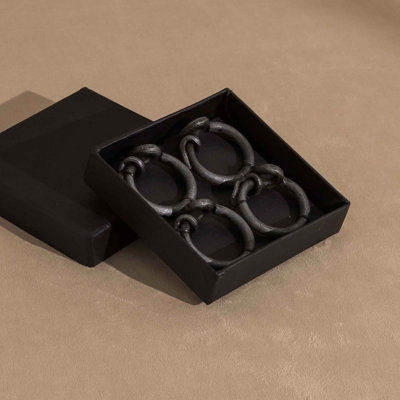 Brummel napkin rings (set of 4)