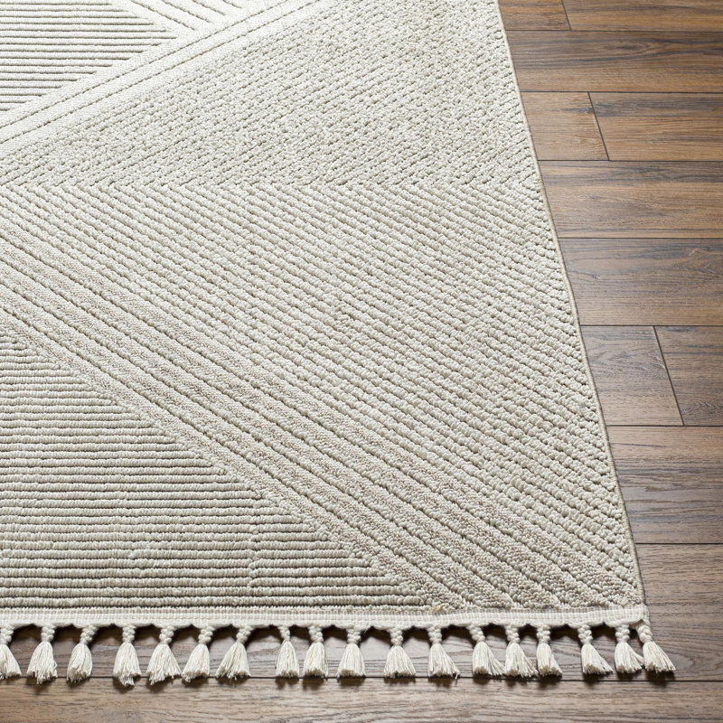 Gearhart Geometric Machine Woven Polyester Area Rug in Gray/Ivory, Runner 2'7" x 7'3"