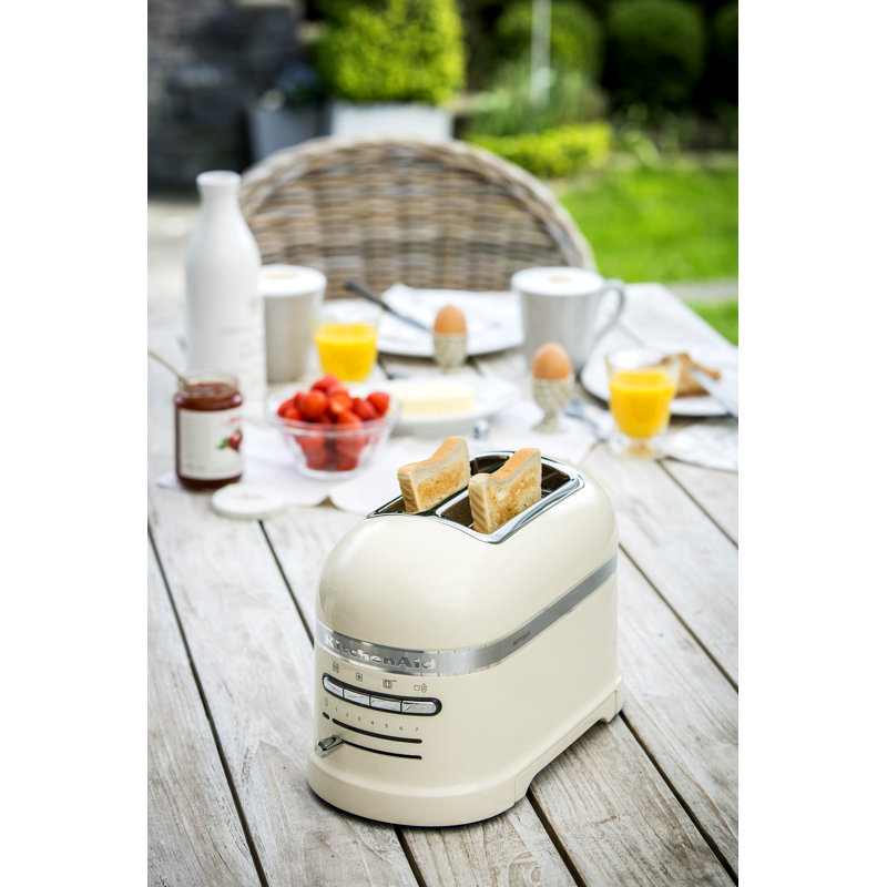 Kitchenaid, Artisan 2-Slot Toaster. Auto-Sensor Keep Warm Function, Almond Cream