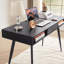 Bureau de bureau Mid-Century avec ports USB, prise de courant et tiroirs de rangement