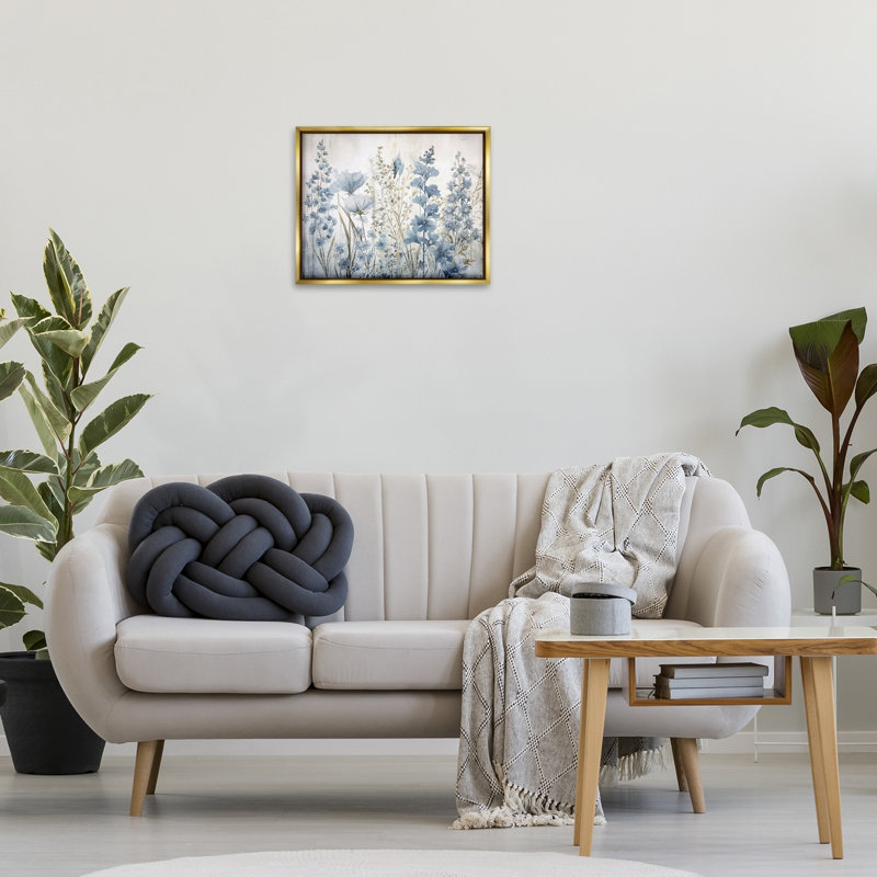 "Blue Nature Blooms", art mural sur toile flottante noire par Sasha, Cadre flottant métallique doré, H 17 po x l 21 po