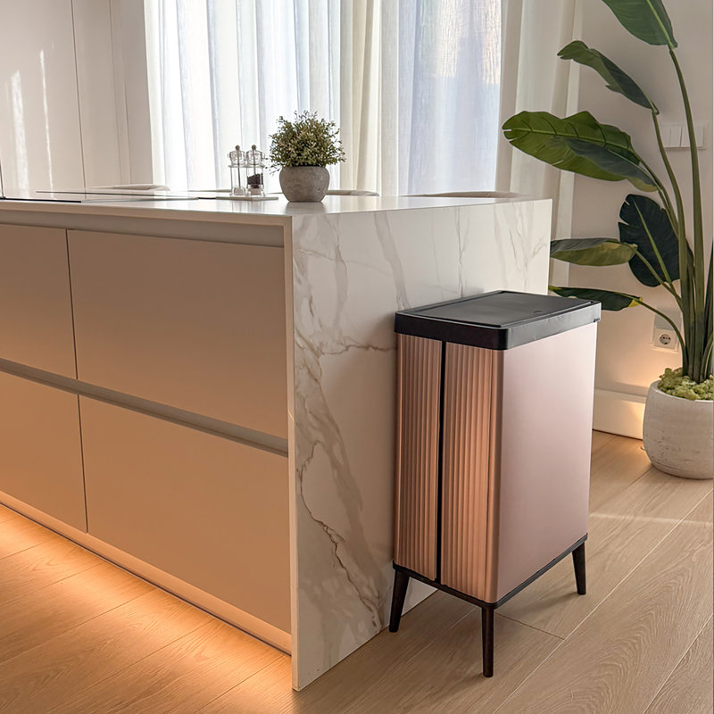 Curver Verto 54 Litre Touch Top Kitchen Bin , Rose