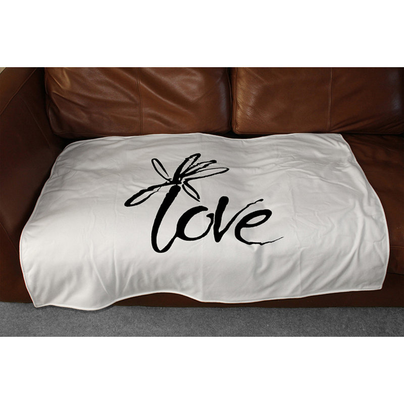 Couverture Love type, 65 po x 80 po