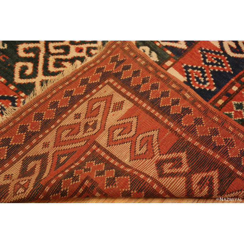 Tapis rustique antique de style Kazak