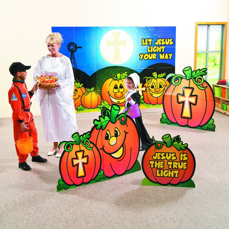 «Christian Pumpkin» en carton debout