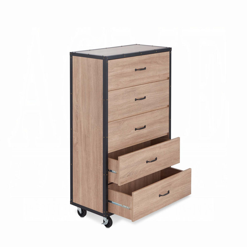 Commode 5 tiroirs en chêne clair patiné avec glissières en métal et roulettes industrielles pour plus de mobilité et de rangement