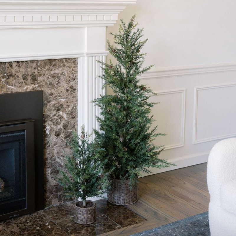 SEASONAL GREENERY TREE PINE BSKT 4FT