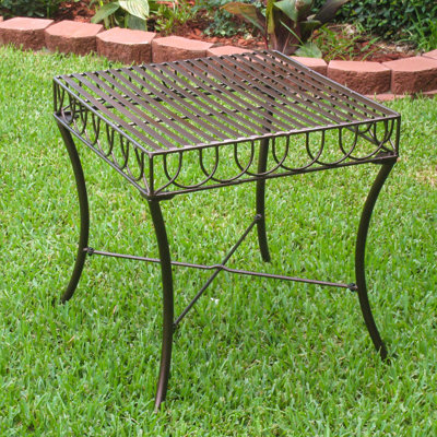 Table d'appoint en métal Erlsten