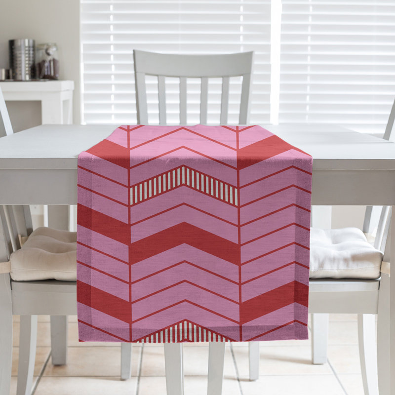 Chemin de table Festive Hol, L 90 po x l 16 po, Rouge / rose, Polyester