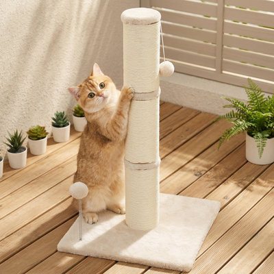 Grattoir robuste pour chat avec base large, griffoir en sisal épais de 26,7 pouces avec boule suspendue, pour chats multiples