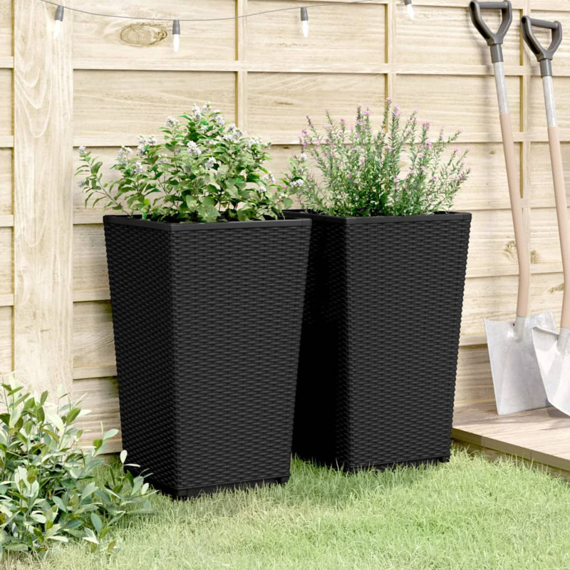 Aishini Pot Planter, Black