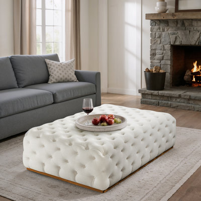 Table basse capitonnée par Stanley Furniture