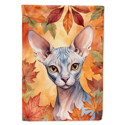 Chat en feuilles d'automne