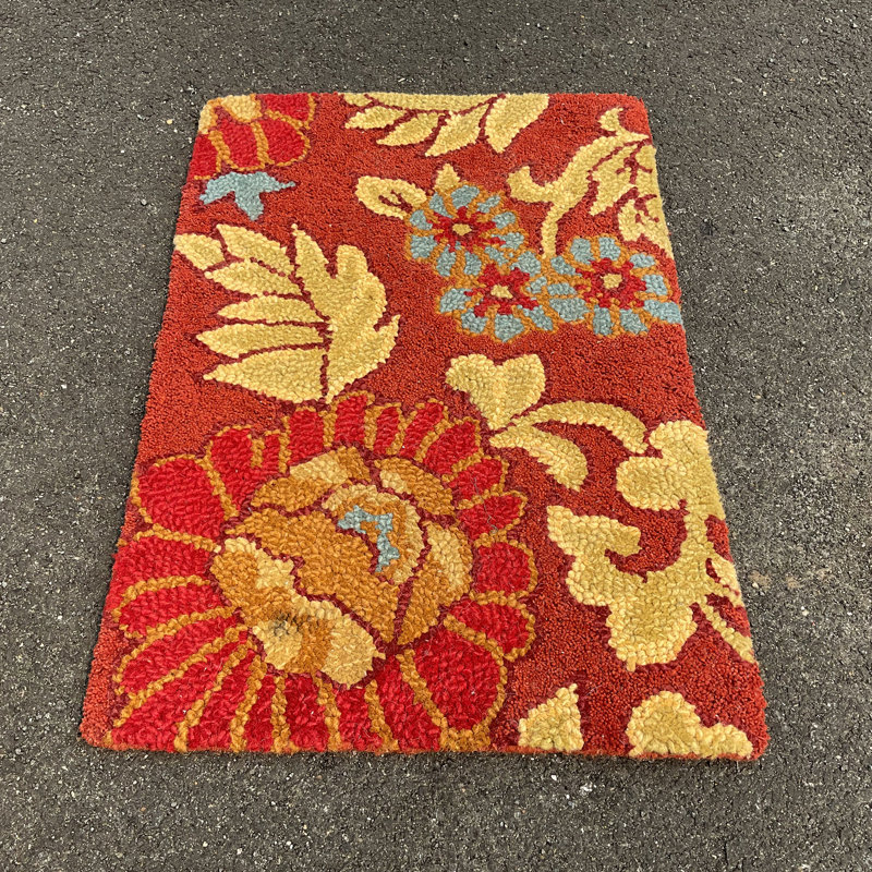 Wool Floral Indoor Rug, Rectangle 1'9" x 2'6"