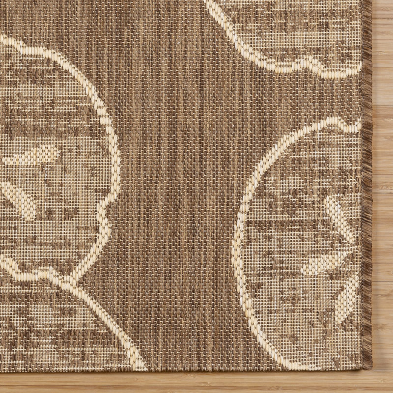 Disney Mickey Mouse Tropical Sand Dollar Havana Brown/ Sand Flatweave Indoor/ Outdoor Area Rug, Rectangle 5'3" x 7"