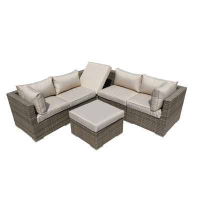 Trafecanty 5 Seater Rattan Sofa Set