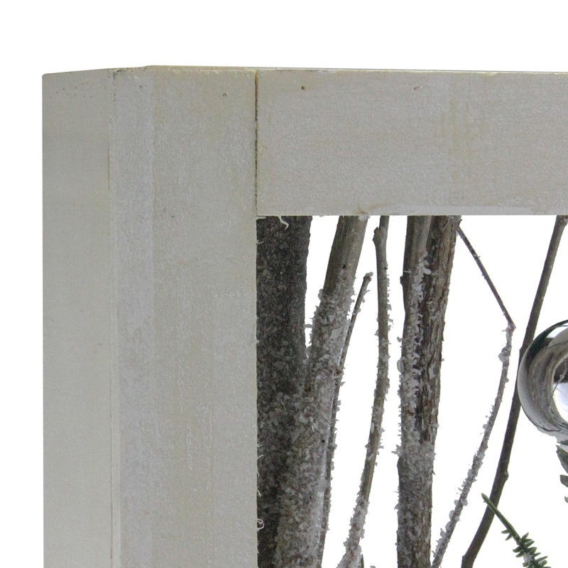 Branches de bouleau sur pied en bois
