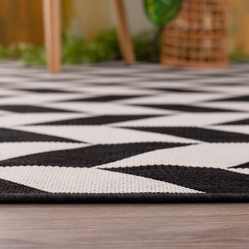 Ecology Collection Geometric Indoor / Outdoor Area Rug, Rectangle 200 x 290cm