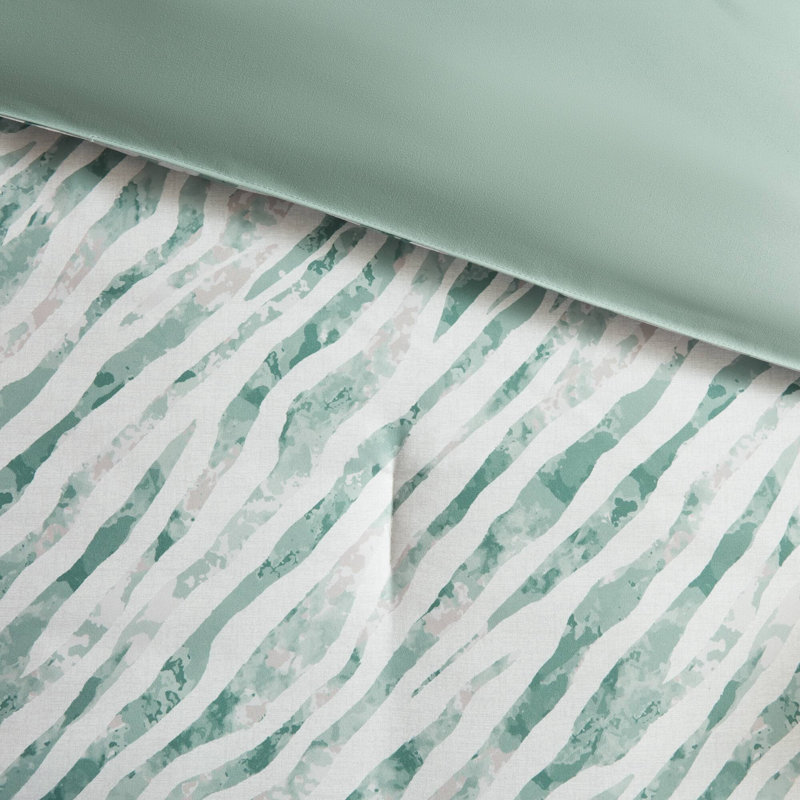 Striped and Abstract Comforter Set