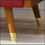 Fauteuil club capitonné confortable avec une utilisation polyvalente et un design élégant
