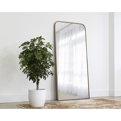 Yakob Wall Mirror - Gold