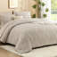 Ensemble d'édredon pour grand lit avec draps Beige - 7 pièces Lit dans un sac Ensembles de literie complet à chevrons et capitonnés avec édredon, draps, taies d'oreiller et taies décoratives Litanika-124612913-124612925