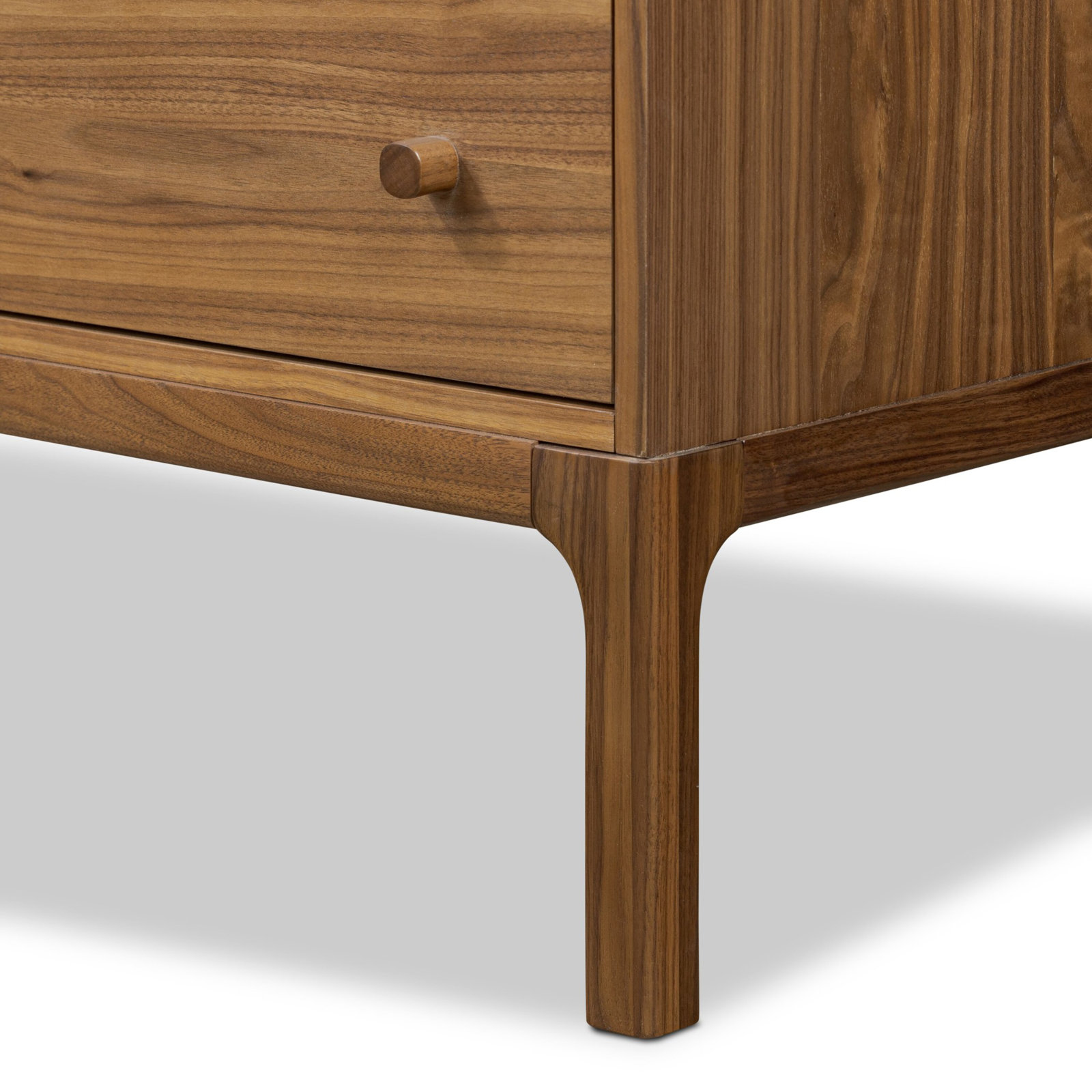 Jacobsen 9 Drawer Dresser-Natural Walnut