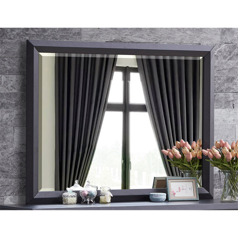 LiverpoolMirror , Black