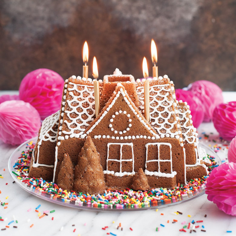 Nordic Ware Bundt® Gingerbread House Fluted Cake Pan
