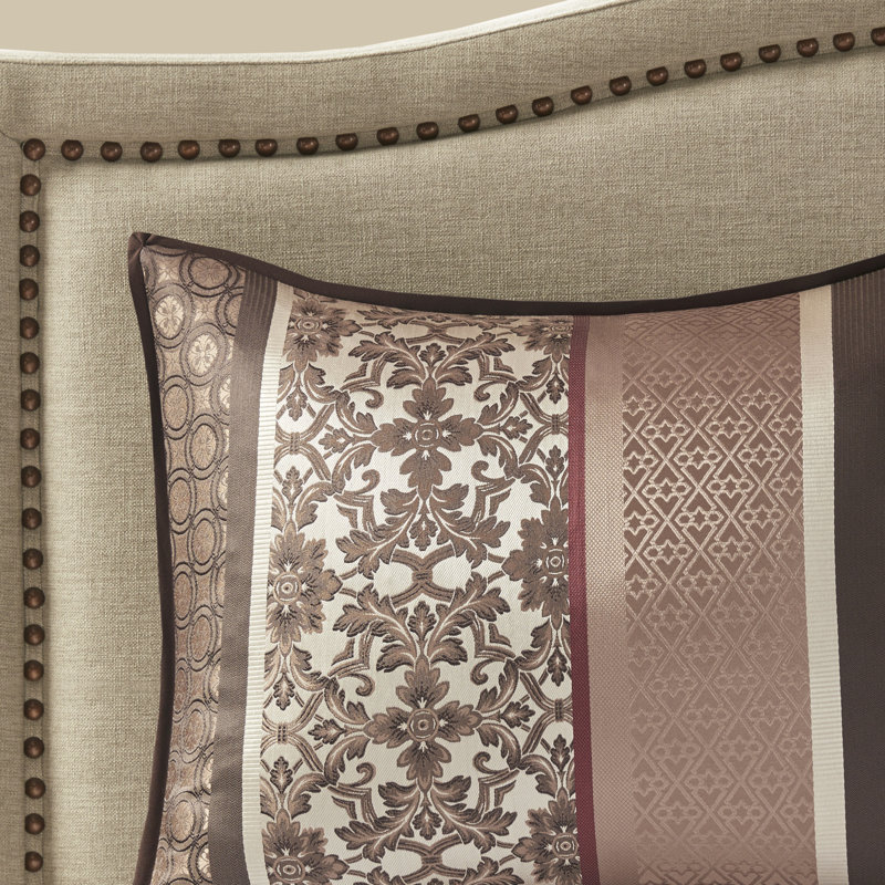 Ensemble édredon en jacquard réversible de sept articles Princeton, Édredon très grand californien + 6 pièces, Rouge