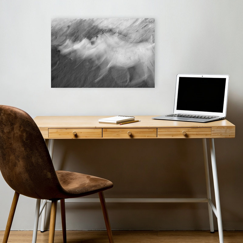 Cheval blanc dynamique et éthéré, impression d'art mural contemporain représentant un cheval et la nature, 12" H x 18" W